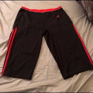 Adidas capris. XL
